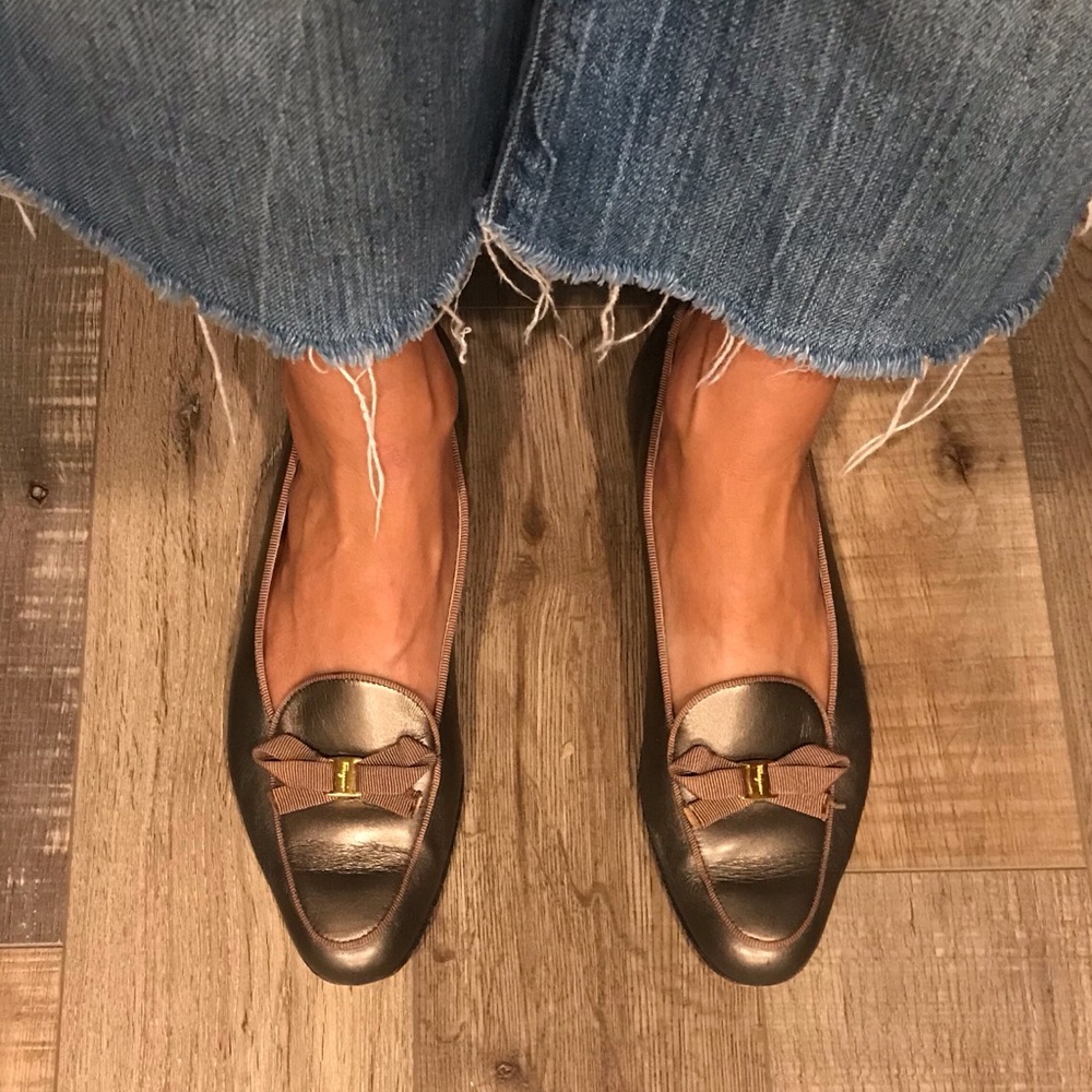 Ferragamo  bronze gold logo bow flats size 8